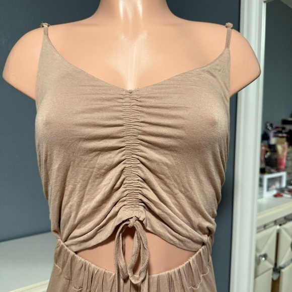 Tan Sleeveless Jumpsuit - Picture 2 of 5